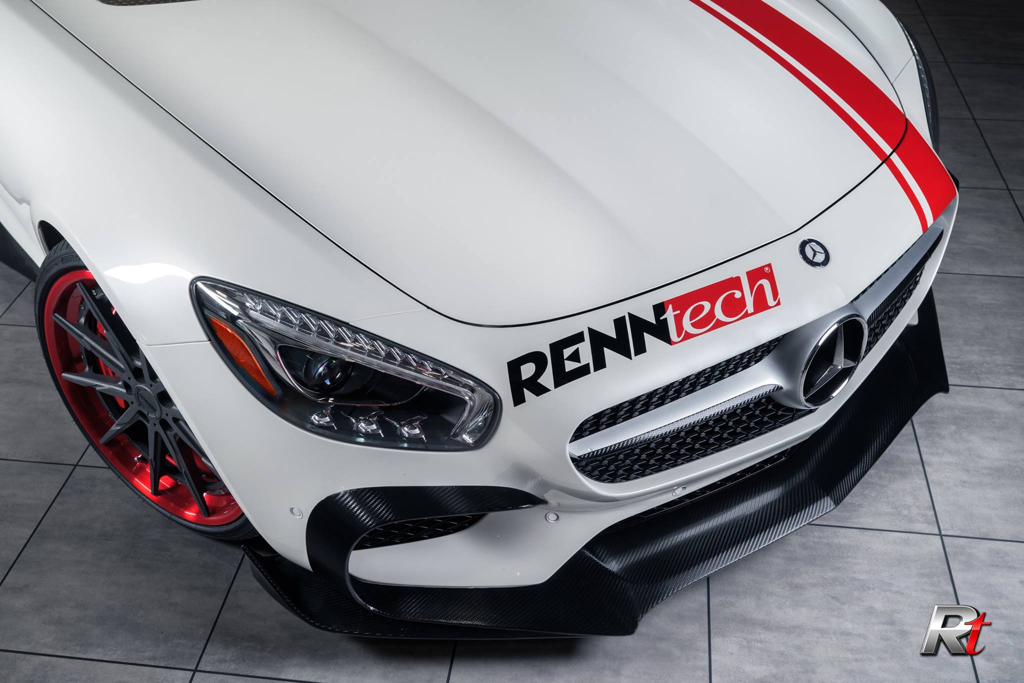 716 л.с. Mercedes-AMG GT S от Renntech